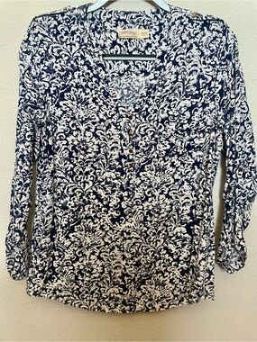 Faded Glory Navy & White V-Neck Long Sleeve Printed Top